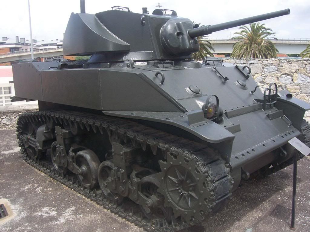 Tank photo 100_5760_zpsb257eef3.jpg