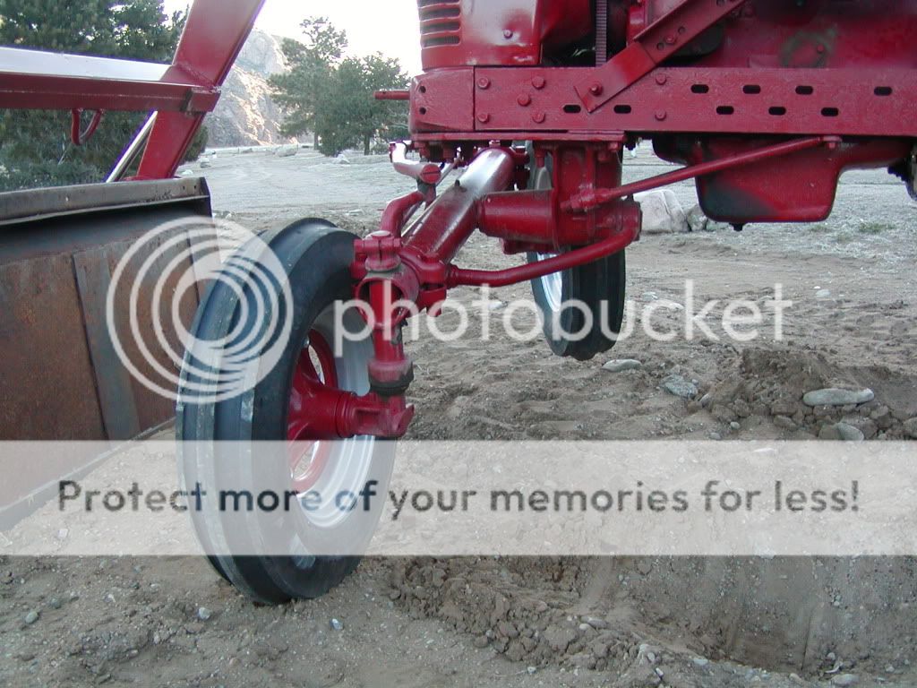 tractor001.jpg