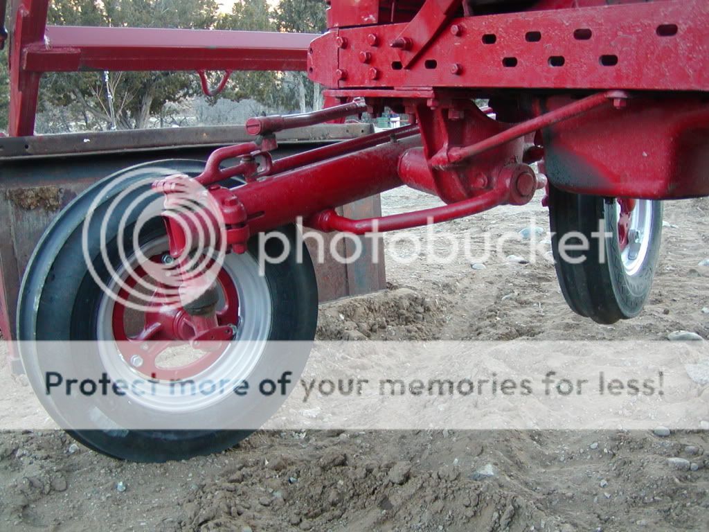 tractor005.jpg